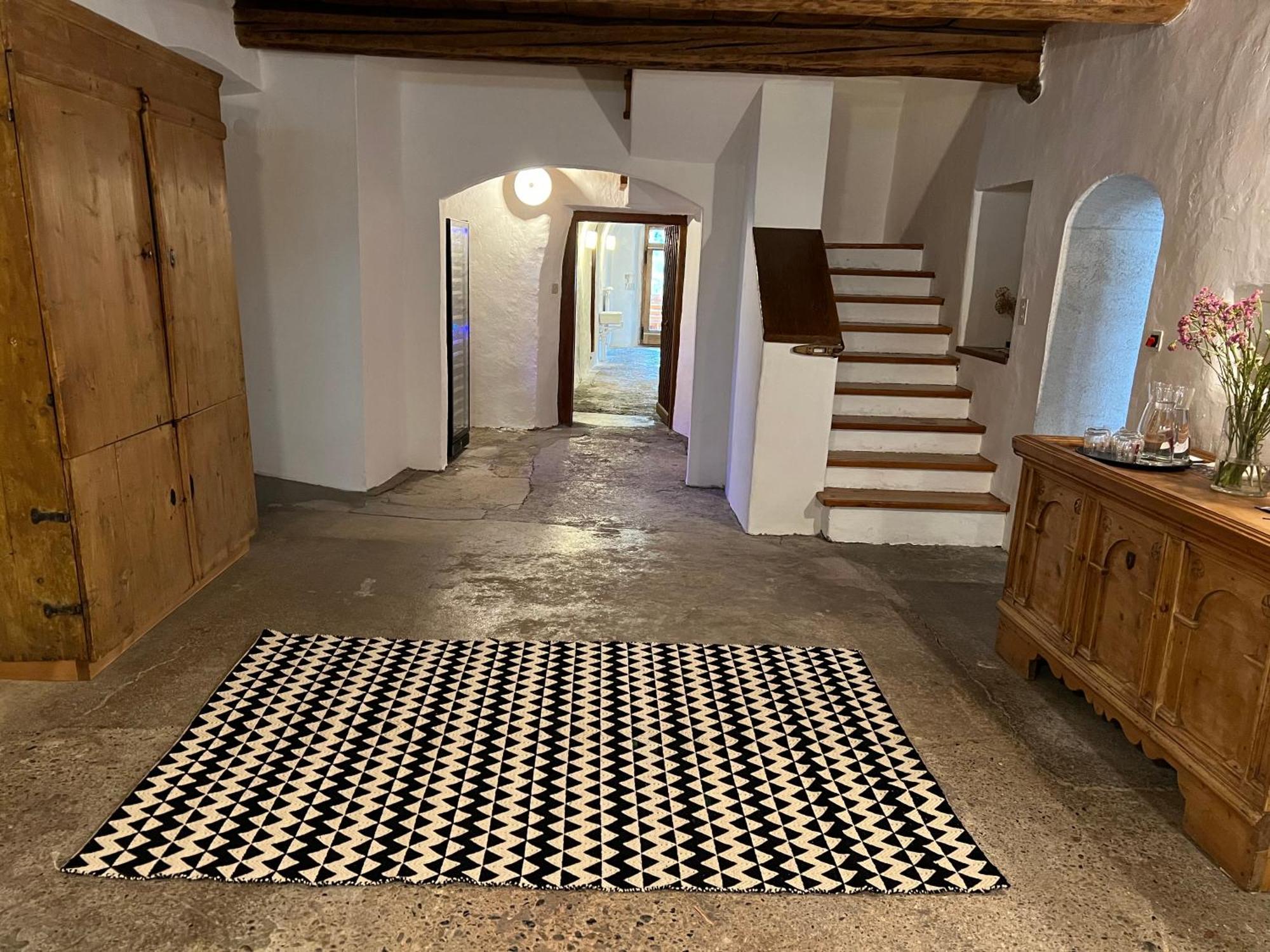 Hotel Chasa Chalavaina Müstair Eksteriør billede