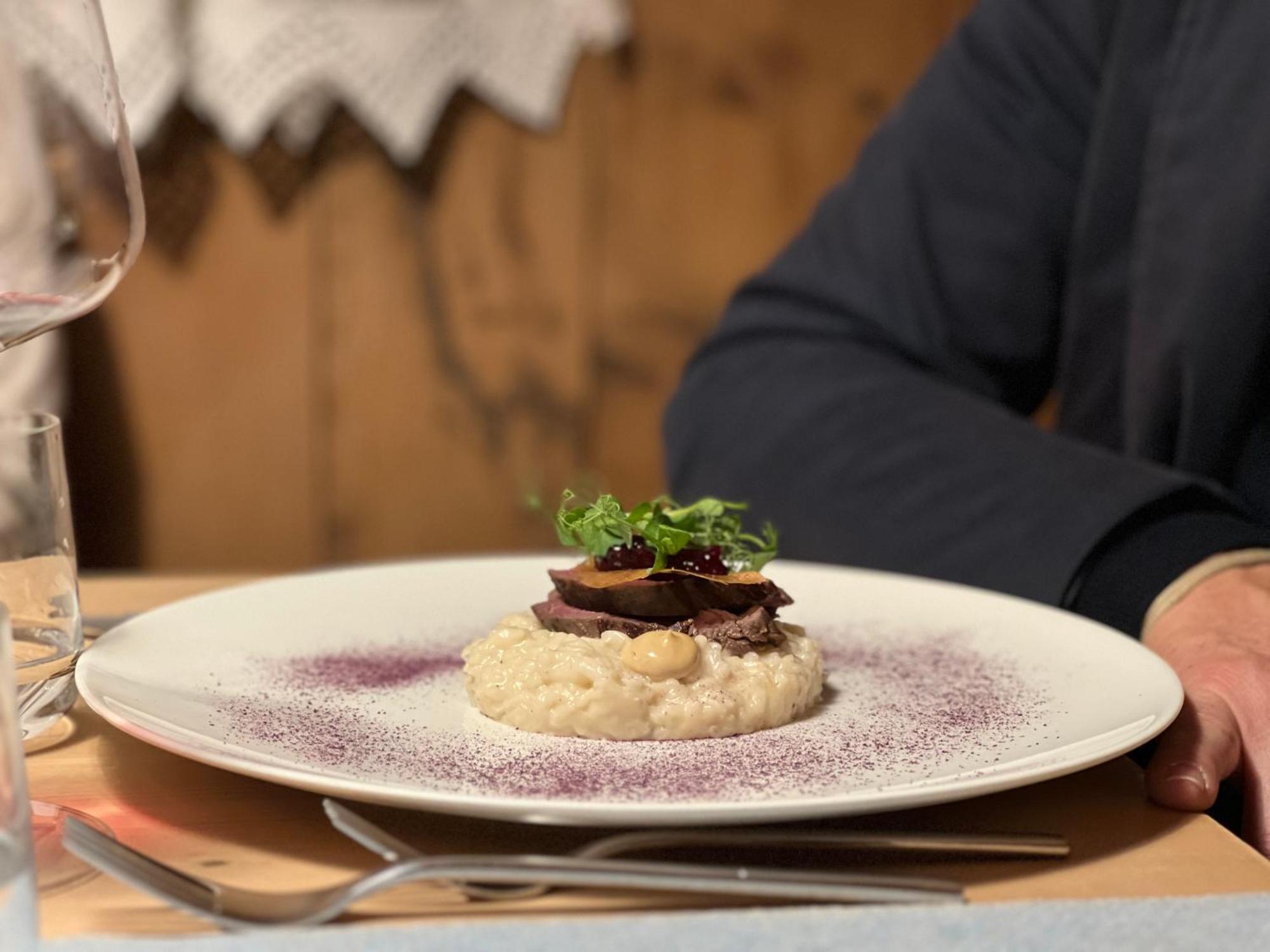 Hotel Chasa Chalavaina Müstair Eksteriør billede