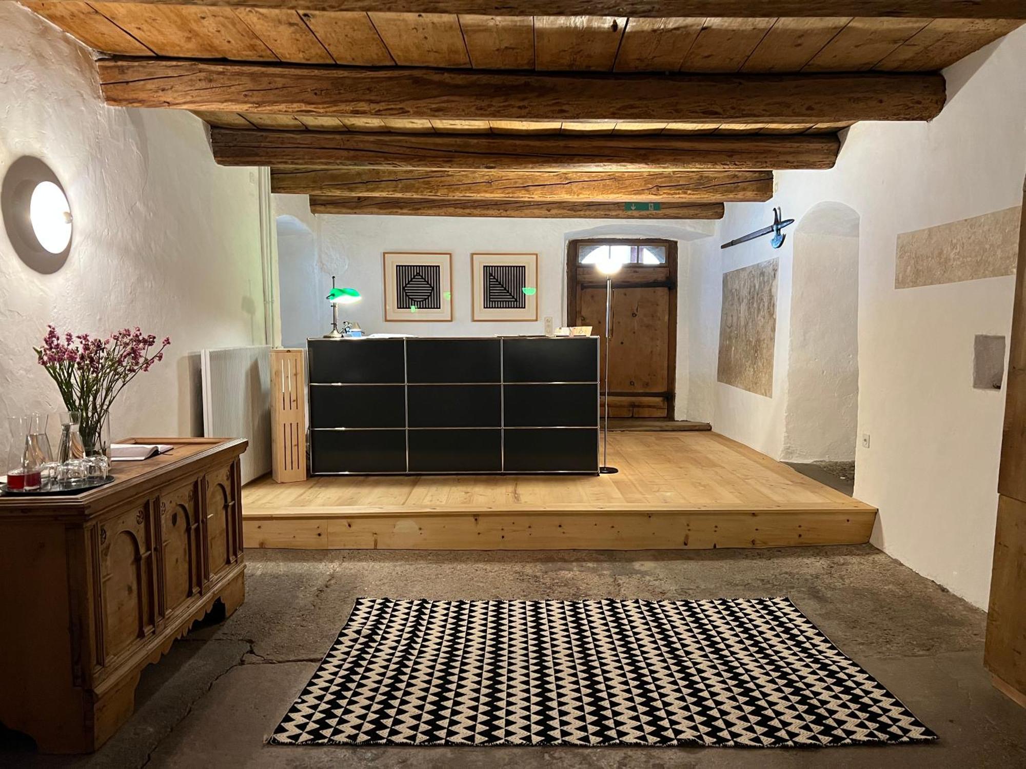 Hotel Chasa Chalavaina Müstair Eksteriør billede